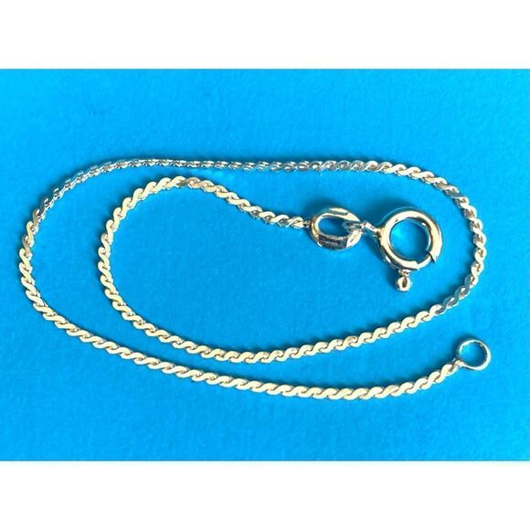 Lovely Dainty Italian Sterling 925 Silver Bracelet - Picture 4 of 8